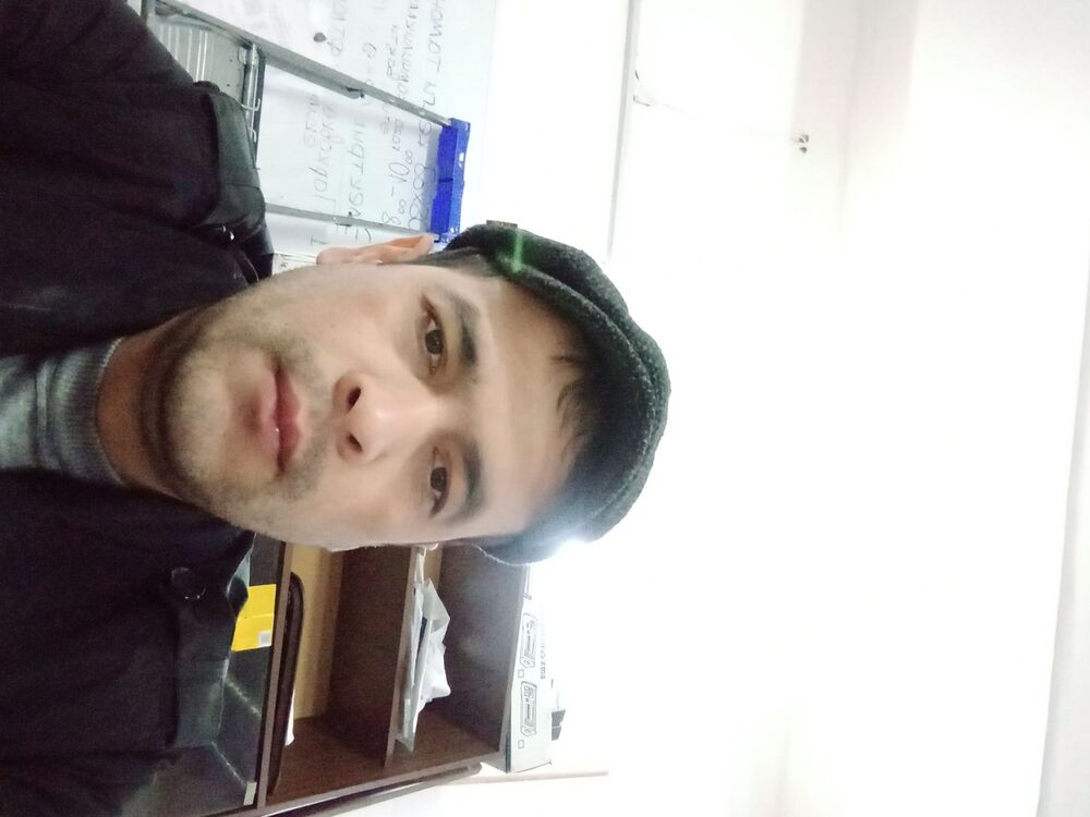  24266873  , 37 ,    