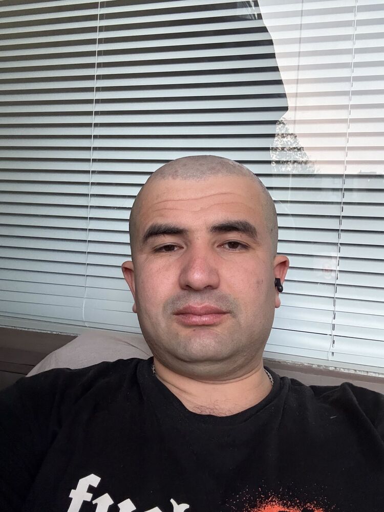  54016003  Yakubboy, 32 ,    