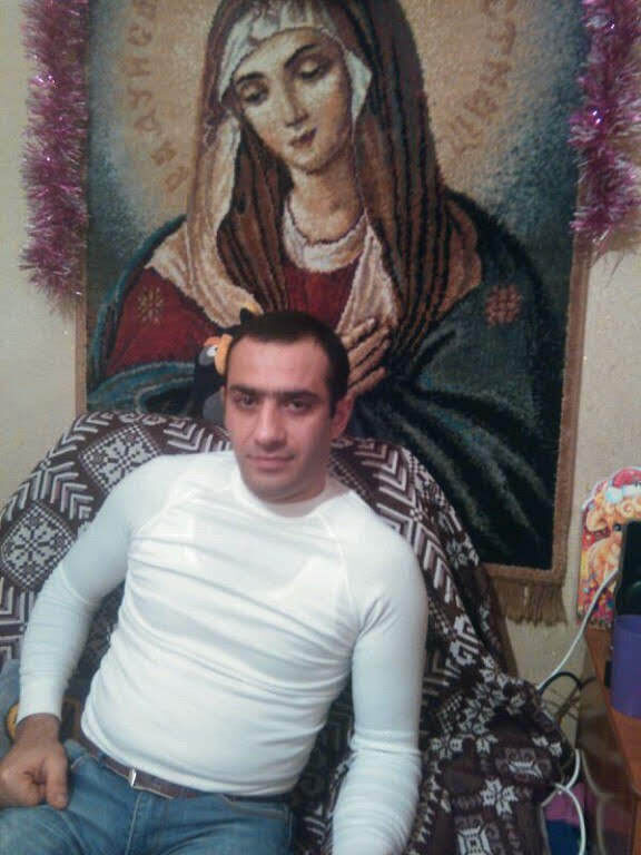  47258653  Erik, 40 ,    