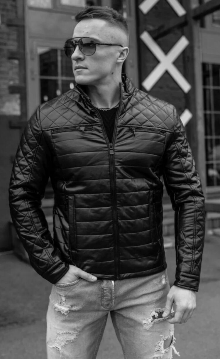  42833103  Viktor, 48 ,    