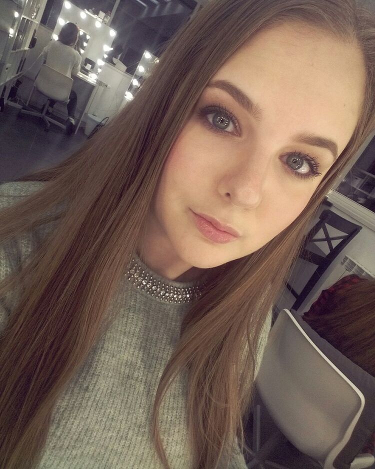  46708293  , 26 ,    