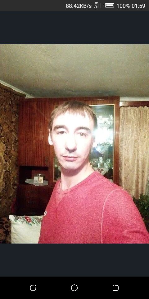  26005093  Roman, 36 ,    