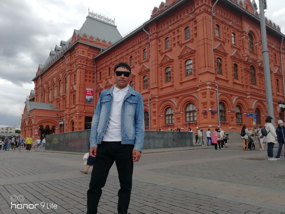  31296693  Farhod, 34 ,    