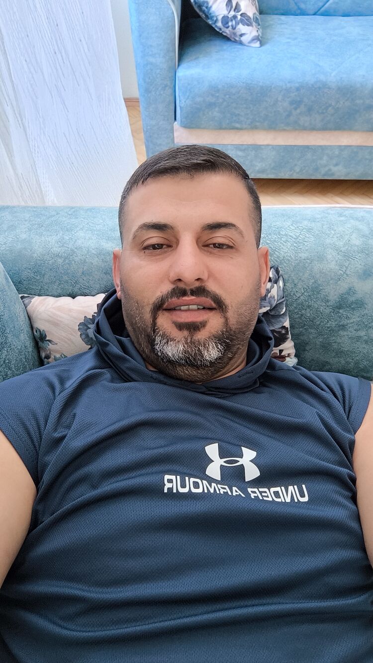  50797813  Ridvan, 37 ,    