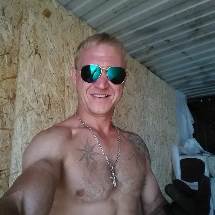 ���� 30854323 ������� �����, 44 ����, ���� ���������� � ������������-��-�����