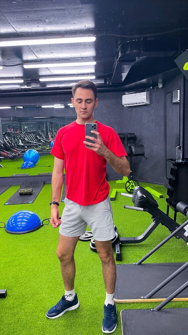  53641333  Roman, 30 ,    