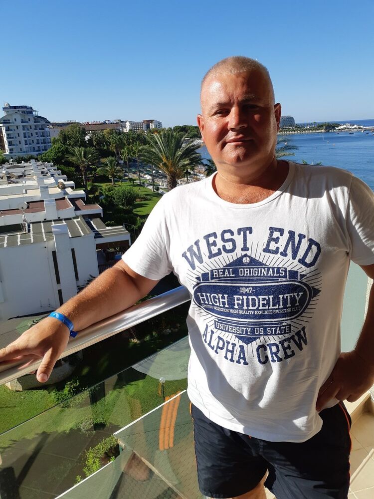  ,   Leonid, 51 ,   ,   , c 
