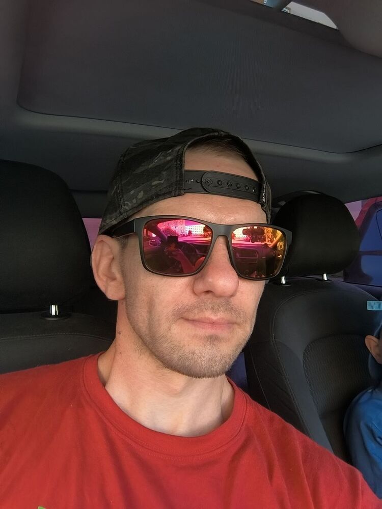  ,   Ypypy, 37 ,   ,   