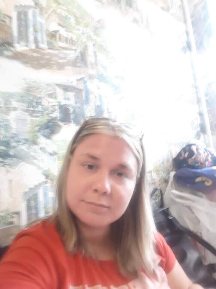  21770413  Elly, 38 ,    