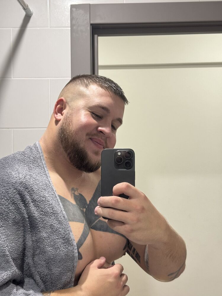 48644933  , 28 ,    