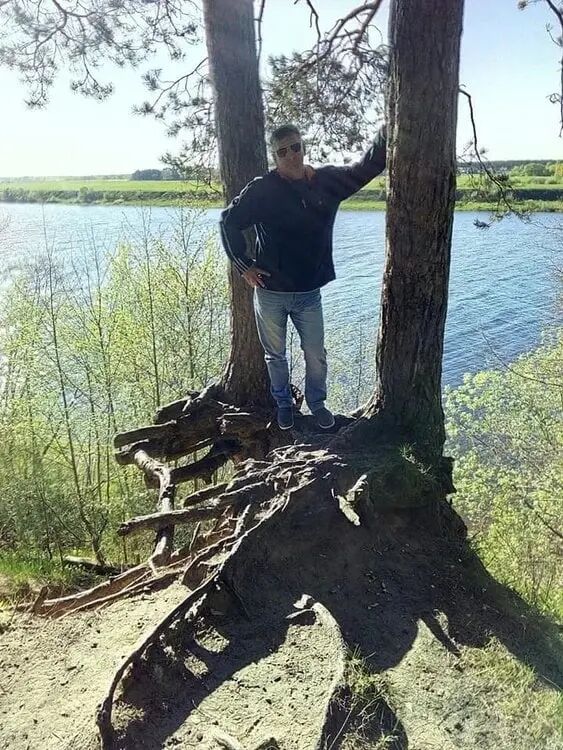  ,   Alexander, 48 ,     , c 