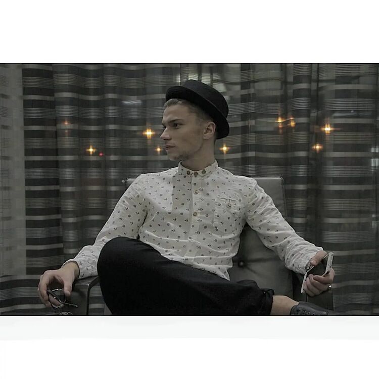 ���� 37983853 ������� ������, 32 ����, ���� ���������� � ������