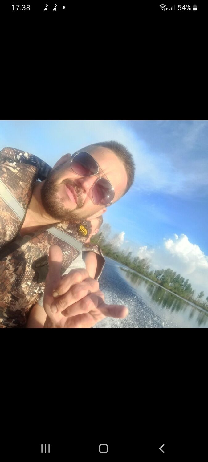  40828483  , 33 ,    -