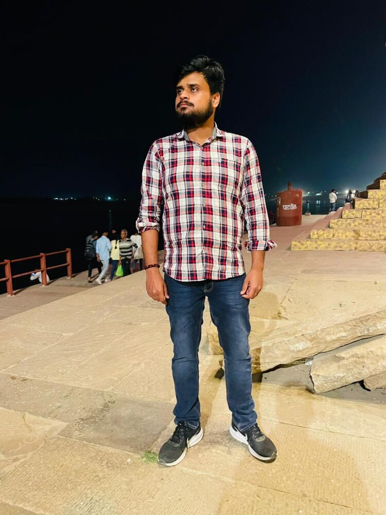  48706593  Sonu, 25 ,    Benares