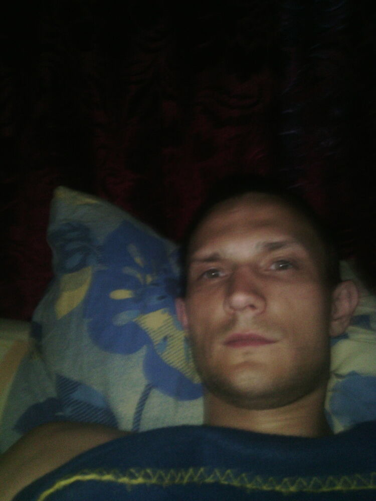  8796133  Andrew, 38 ,    