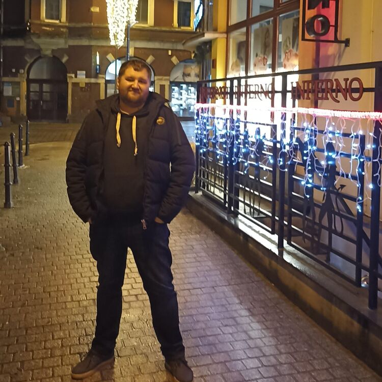  40904213  Viktor, 35 ,    Gliwice