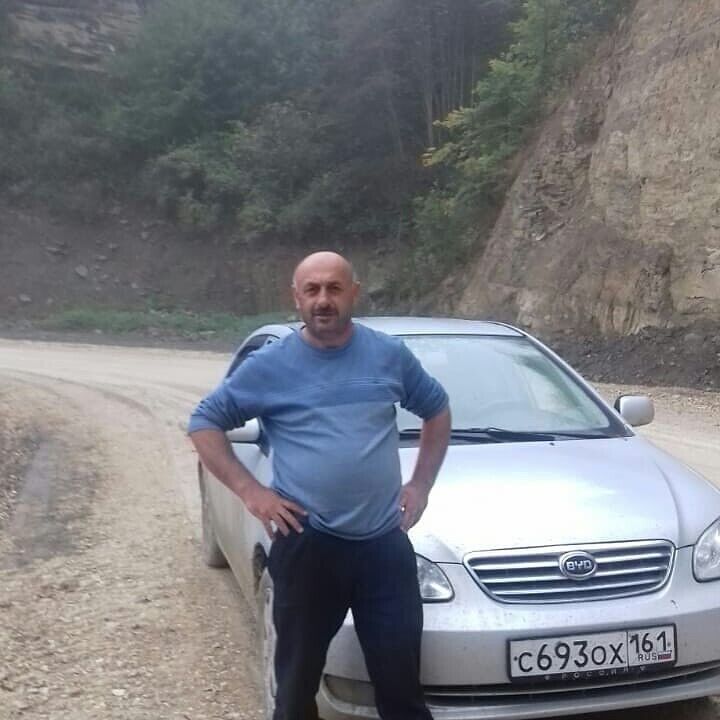  35375693  , 52 ,    