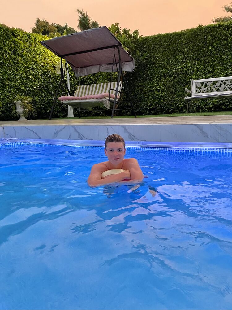 ���������� ������, ���� ����� George, 24 ����, ������������ ��� ������, ����� � ���������, c�������� ���������