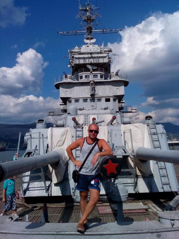  ,   Vovik, 42 ,   ,   , c , 