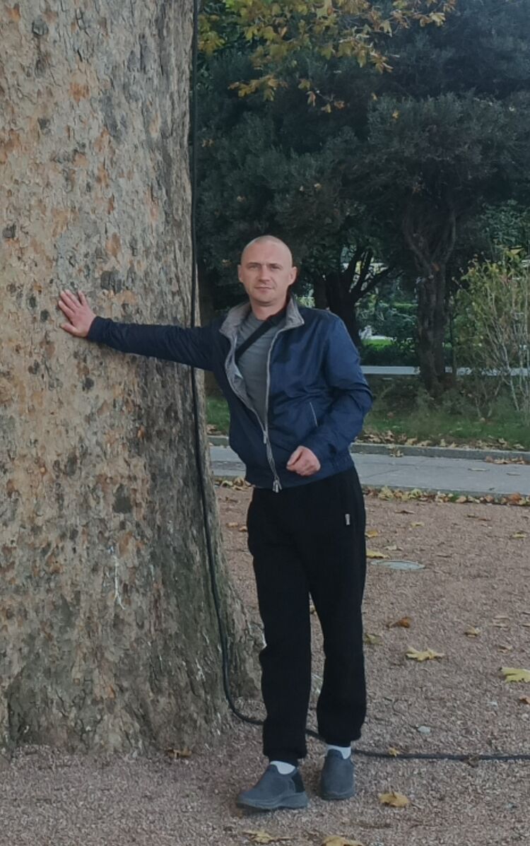  47527183  , 37 ,    