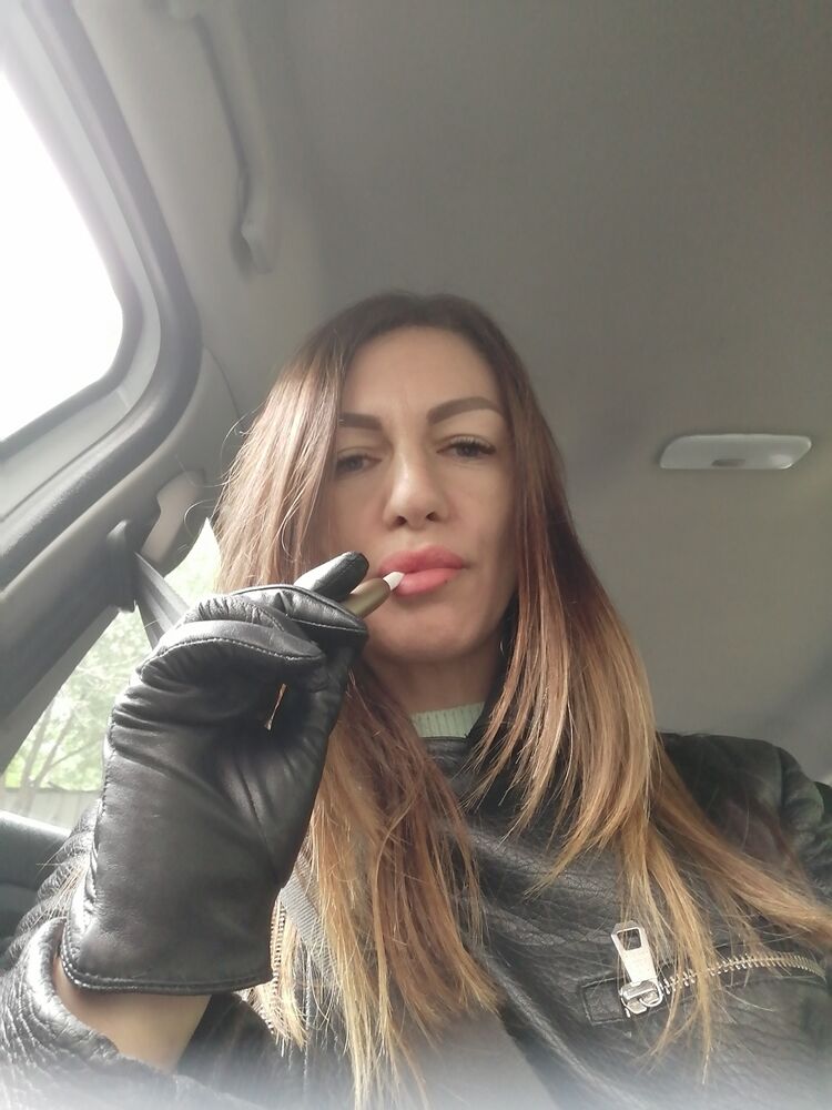  45446723  Arina, 43 ,    