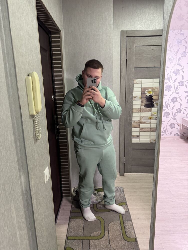  ,   Anton, 23 ,   ,   
