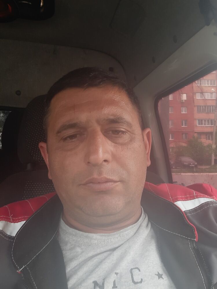  26821603  Gurgen, 48 ,    