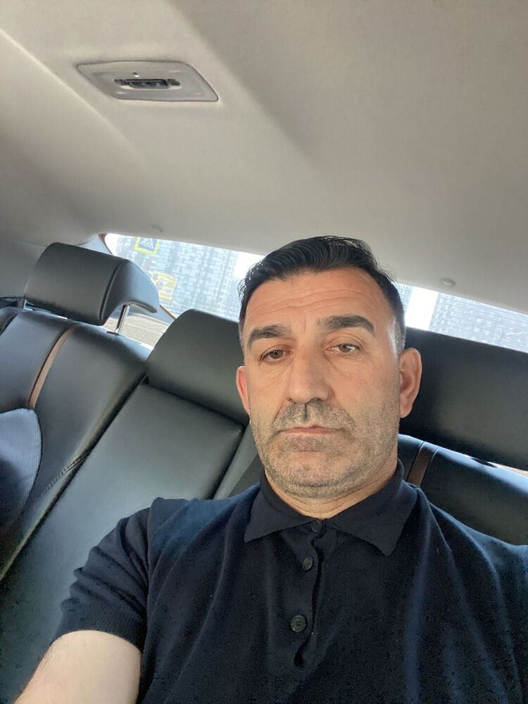  38754063  Antonio, 45 ,    