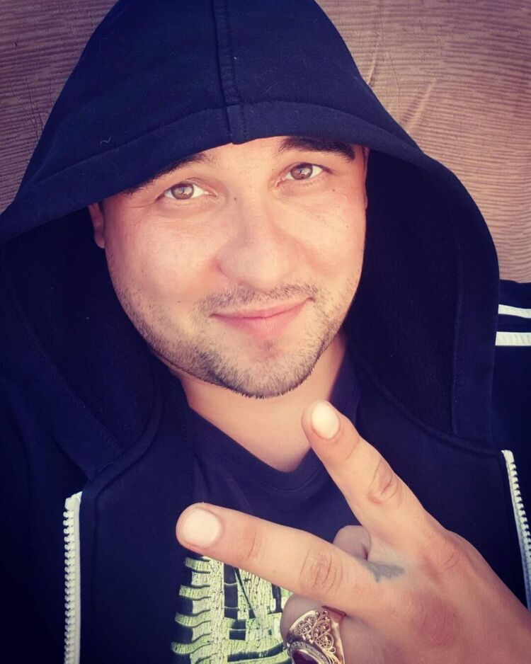  50591793  Andrei, 35 ,    --