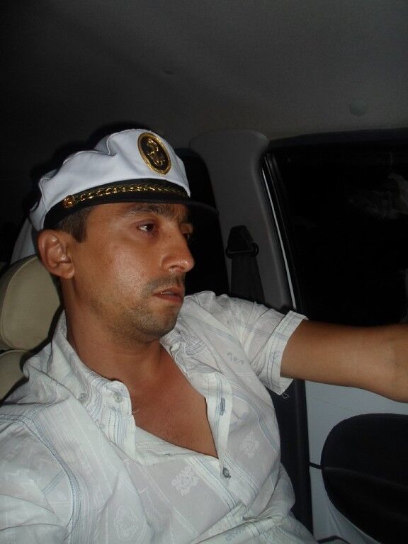 ,   Boy Baxa, 33 ,     , c 