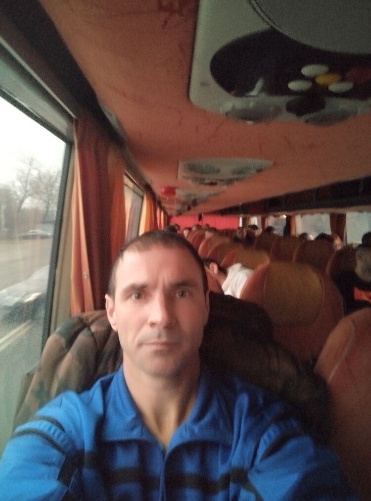  40491683  Octavian, 39 ,    