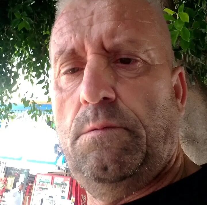  46170673  , 57 ,    