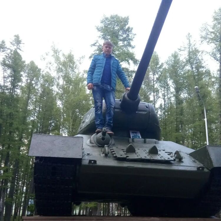  30831683  Vladimir, 29 ,    