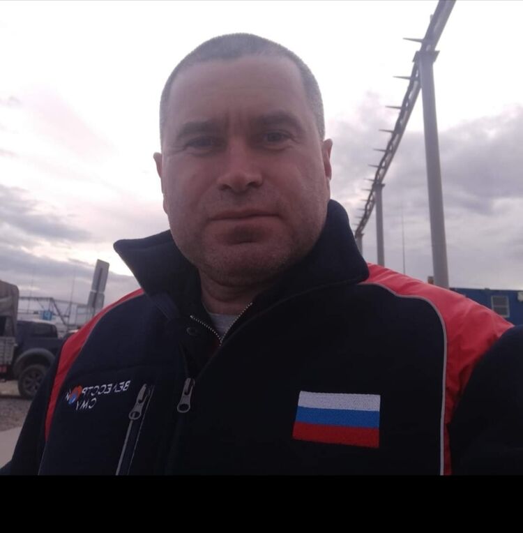  37536523  , 44 ,    