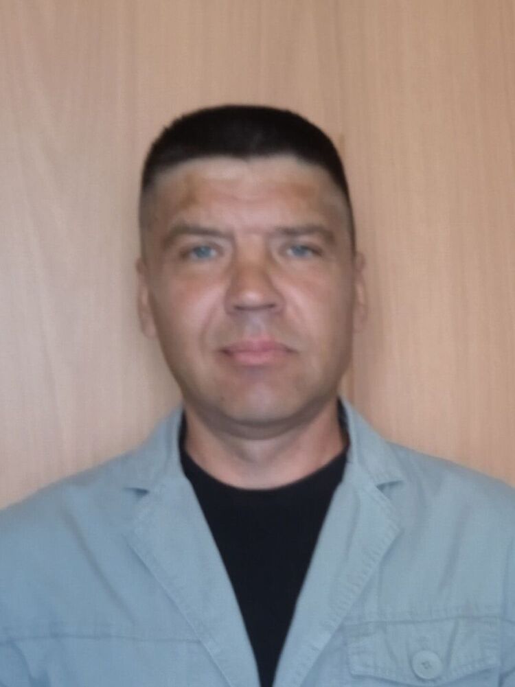  ,   Aleks, 47 ,   ,   
