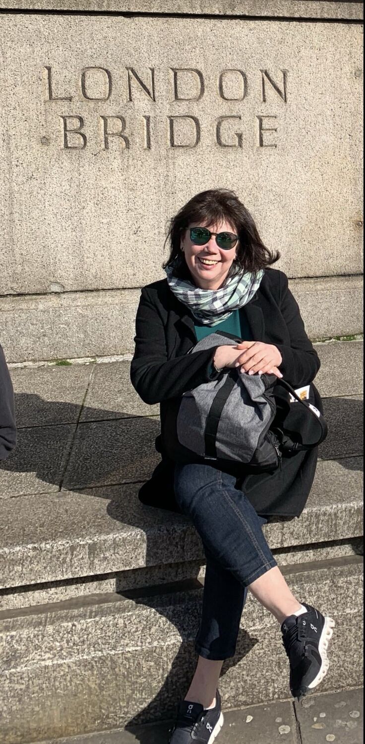  54089883  Irina, 60 ,    Belsize Park