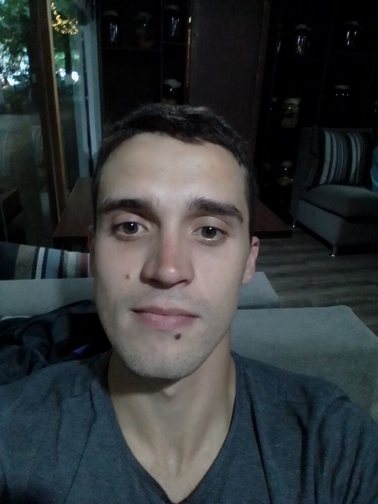  27484713  Artyom, 31 ,    