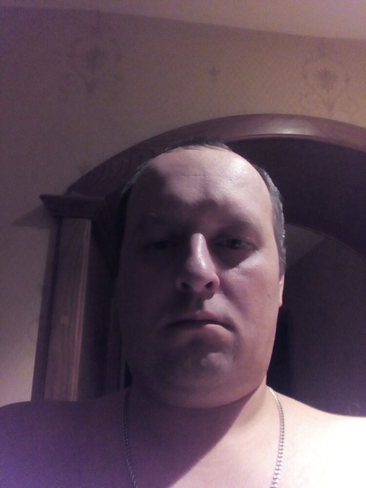  9054173  Evgenii, 42 ,    