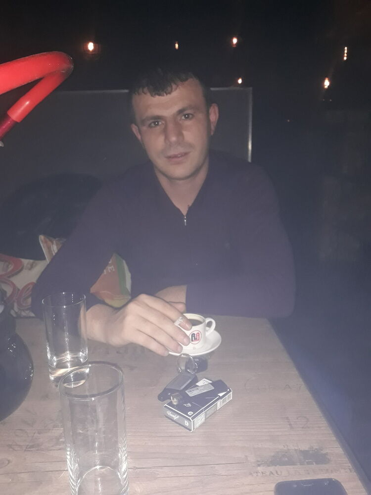  ,   Narek, 35 ,   ,   , c 