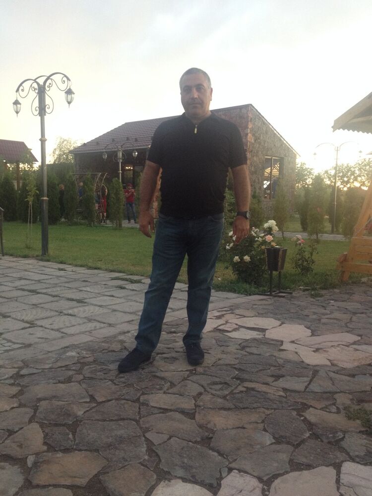  10026703  Ghukas, 51 ,    