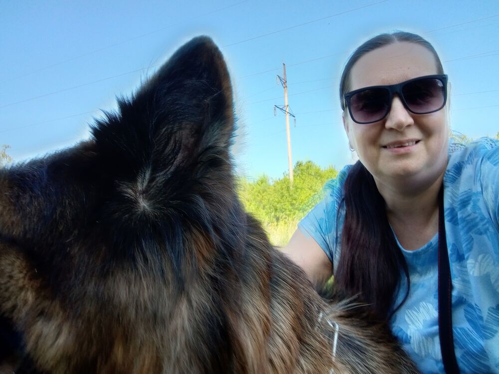  ,   Julia, 49 ,   