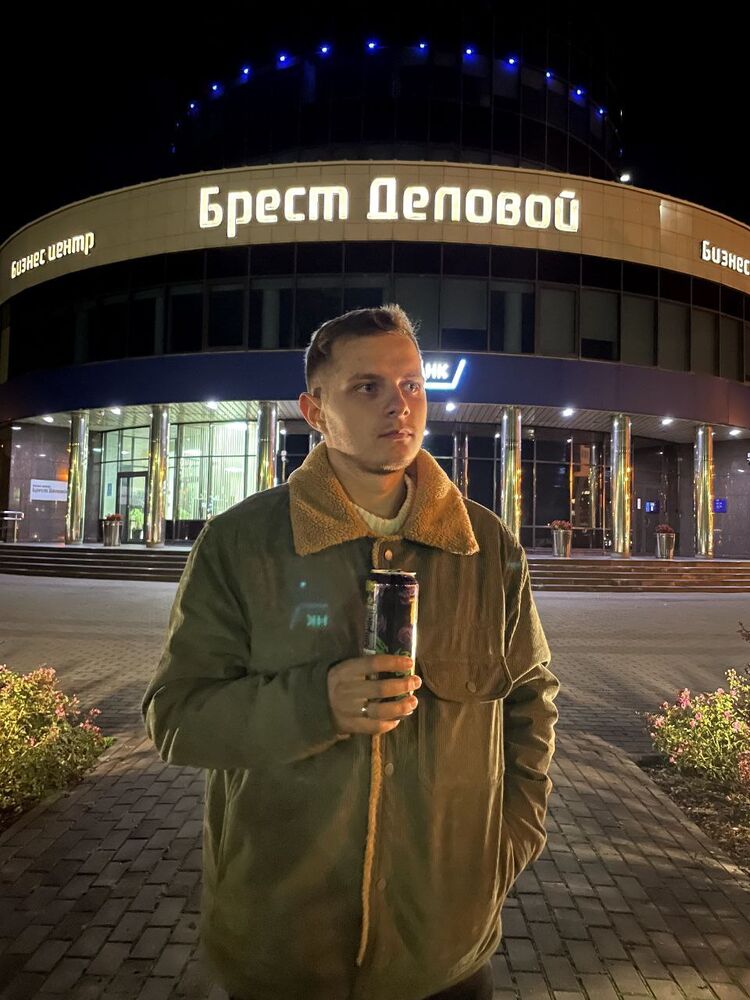 ���� 40131823 ����� ����, 24 ����, ���� ���������� � ������