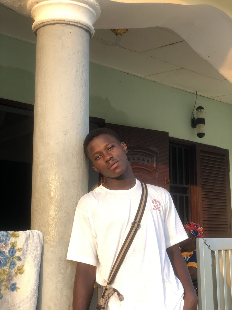  54735743  Enrique, 30 ,    