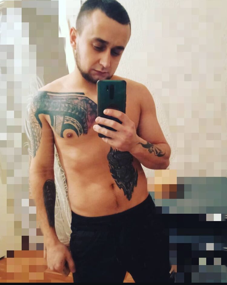  46064433  , 27 ,    
