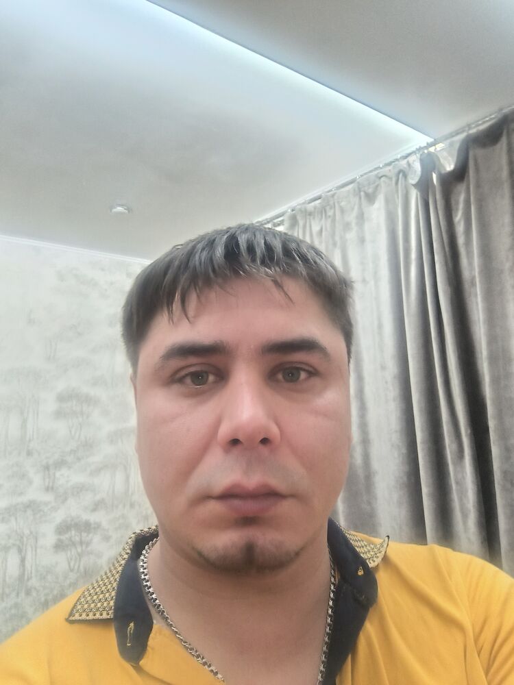  40718093  , 33 ,    