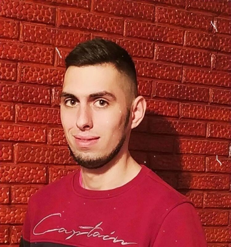  54571643  Vlad, 24 ,    