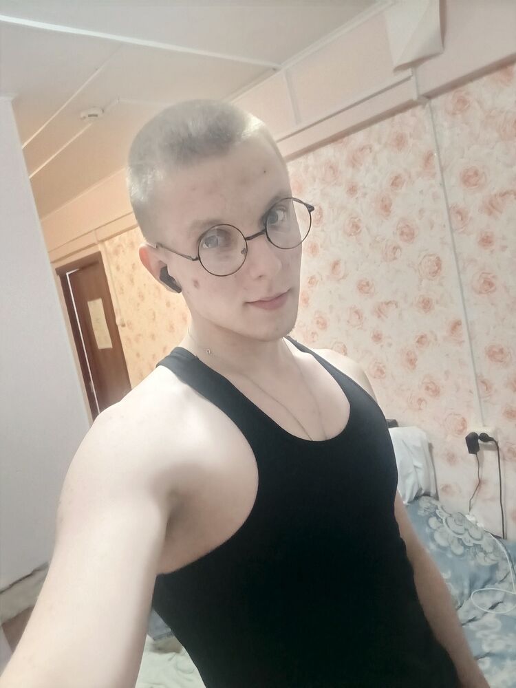  51863703  , 18 ,    