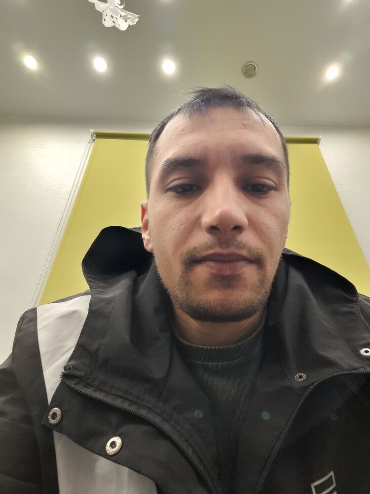  48887123  , 33 ,    