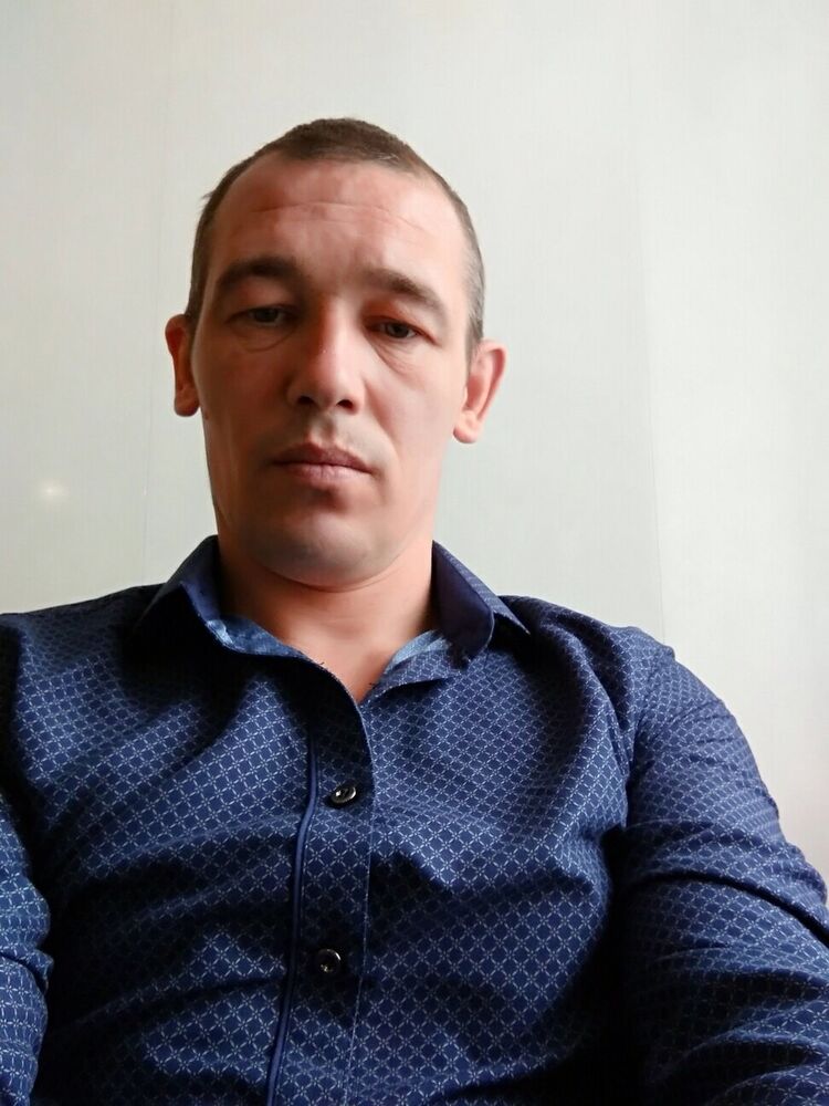 ,   Sergei, 46 ,     , c 