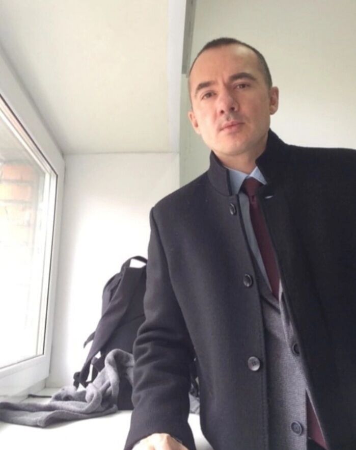  31180763  Sergey, 44 ,    